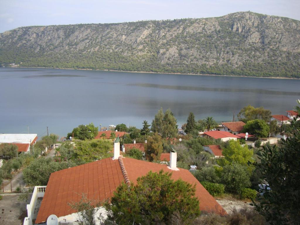 Mantas Bay Hotel Loutráki Exterior foto
