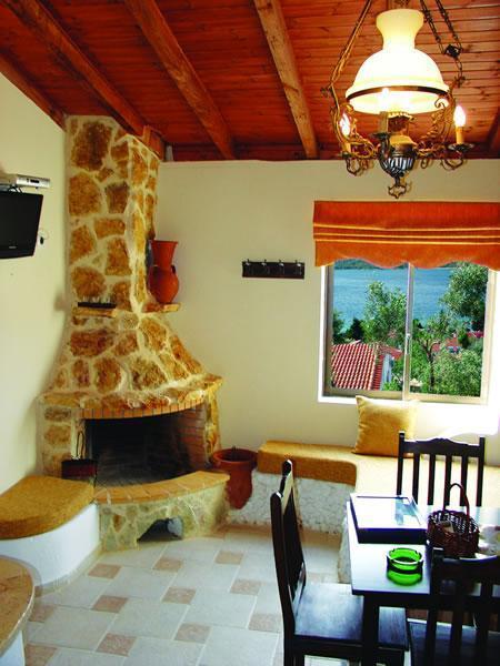 Mantas Bay Hotel Loutráki Quarto foto